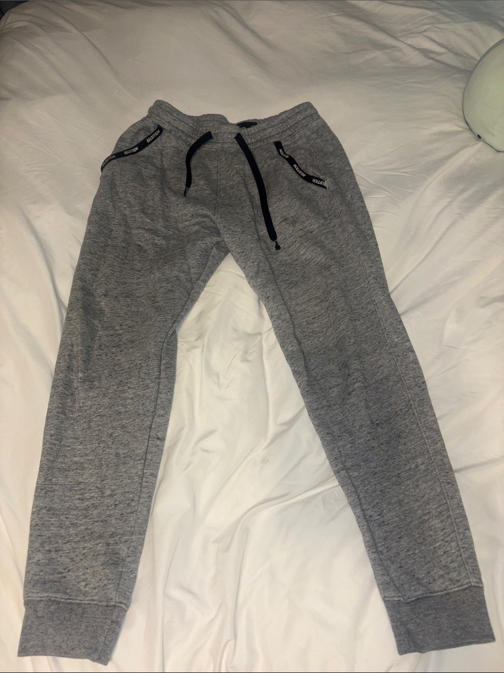 Hollister Men's Heather Gray Jogger Sweatpants with Black Drawstrings